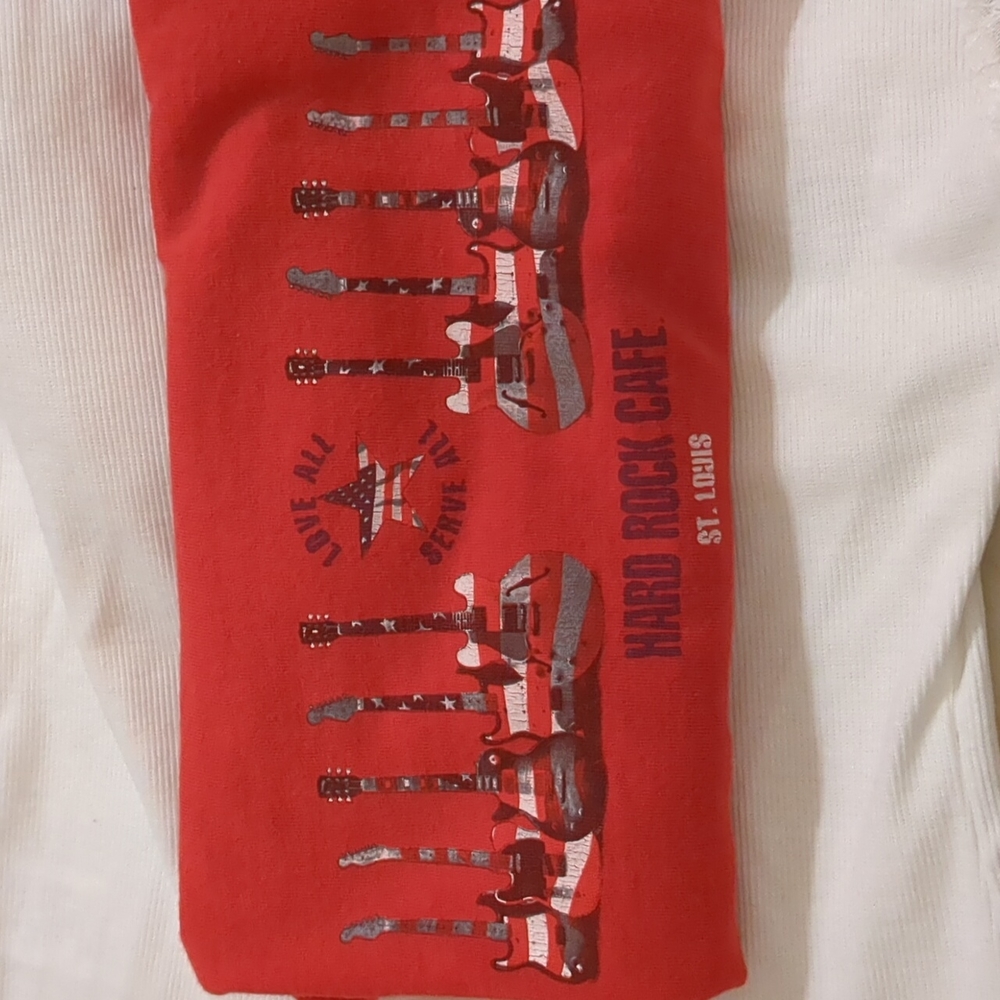 Red Hard Rock Cafe Girl's Tshirt - Picture 7 of 9